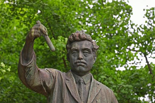 逆境を力に変えた男──野口英世に学ぶ諦めない心 | ダイヤモンド